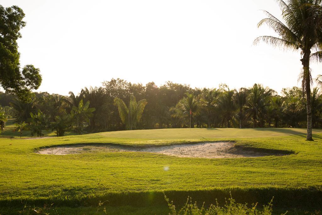 Amazonia Golf Hotelaria E Turismo Sa Rio Preto Da Eva Eksteriør billede