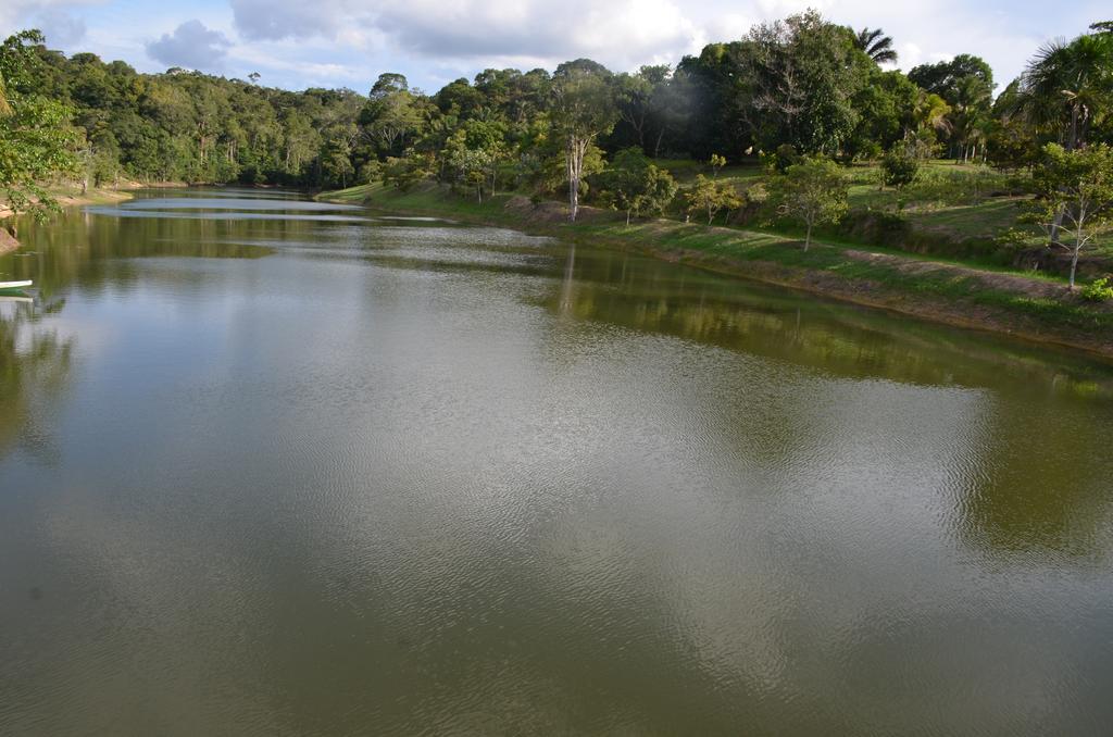 Amazonia Golf Hotelaria E Turismo Sa Rio Preto Da Eva Eksteriør billede