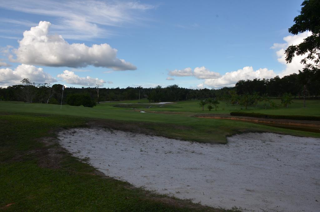 Amazonia Golf Hotelaria E Turismo Sa Rio Preto Da Eva Eksteriør billede